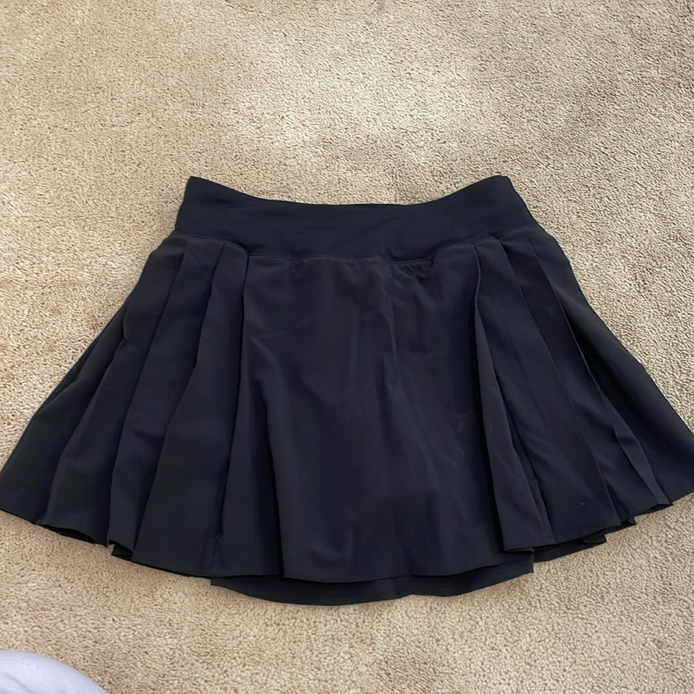 Lululemon Side-Pleat High-Rise Tennis Skirt in Black